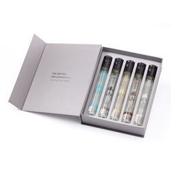 Błyszczące laminowanie Butelka wina Pudełka upominkowe CMYK Champagne Gift Box Packaging